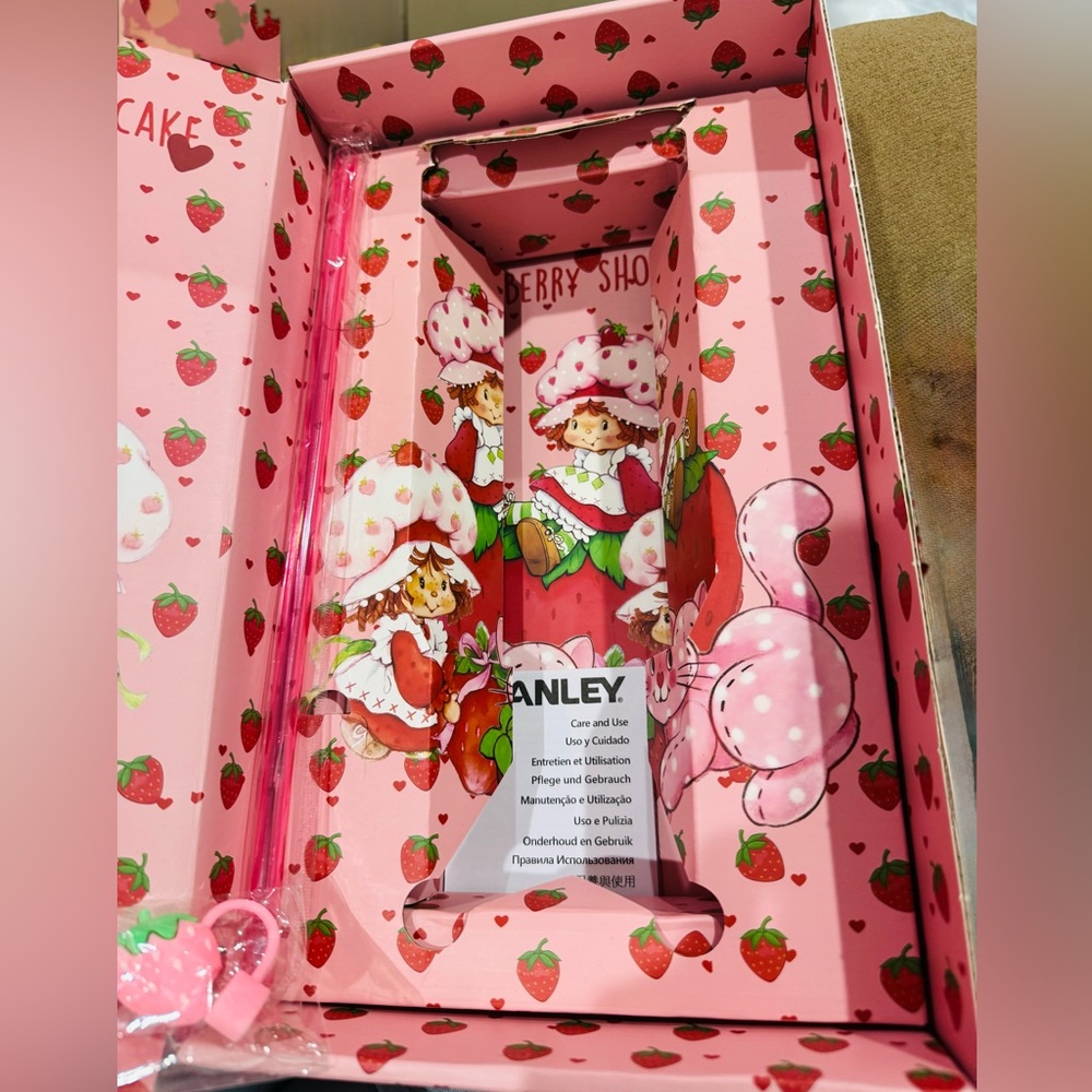 Stanley 40 oz. Pink Strawberry Shortcake Tumbler - Picture 7 of 10